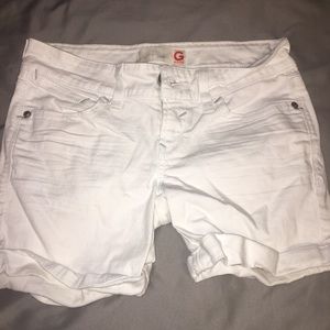 White jean shorts from guess US 26. Guess shorts